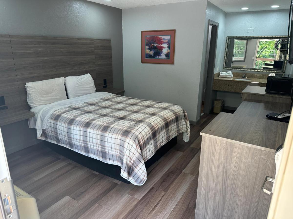 Budget Inn Express Columbia Exteriör bild